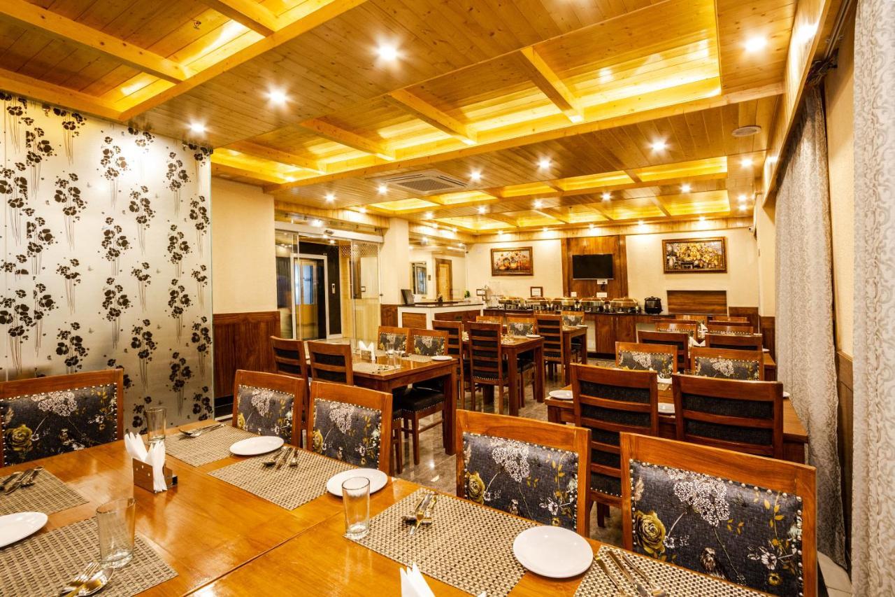 Suryansh Regency Manali Centrally Heated Air Cooled With Private Balconies Manāli Esterno foto