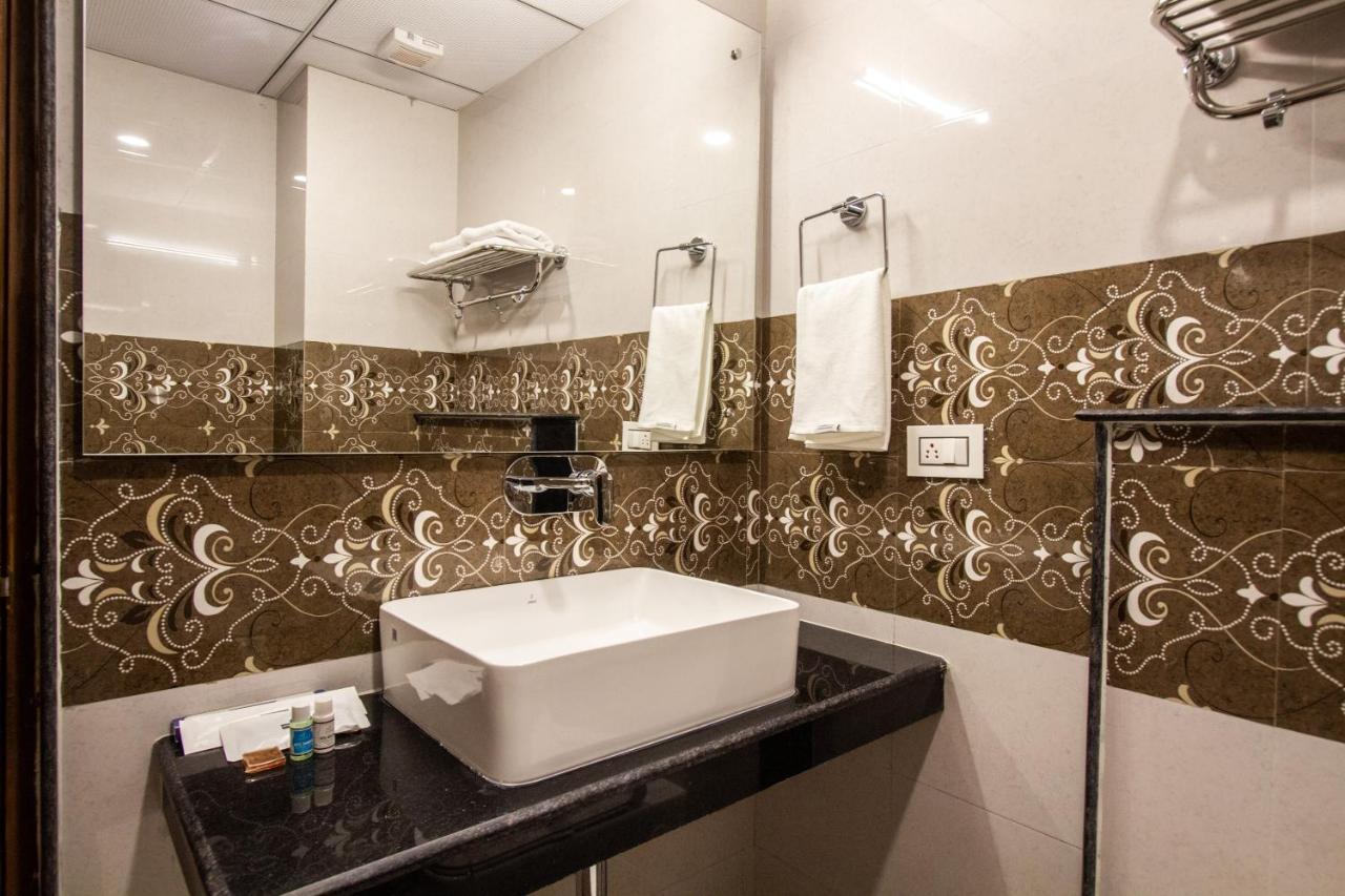 Suryansh Regency Manali Centrally Heated Air Cooled With Private Balconies Manāli Esterno foto
