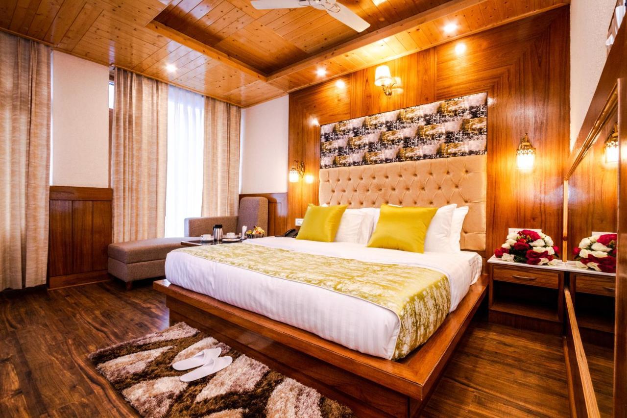 Suryansh Regency Manali Centrally Heated Air Cooled With Private Balconies Manāli Esterno foto